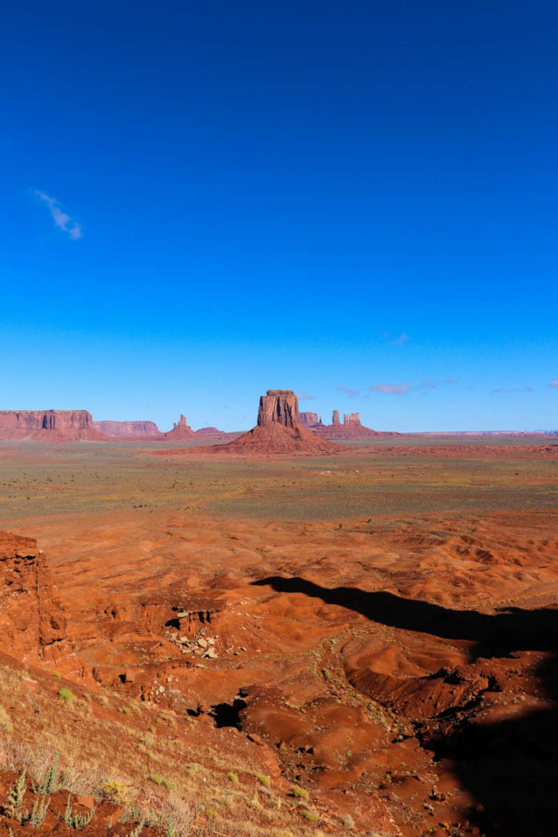 Wall Poster - Alpine Lake in Monument Valley