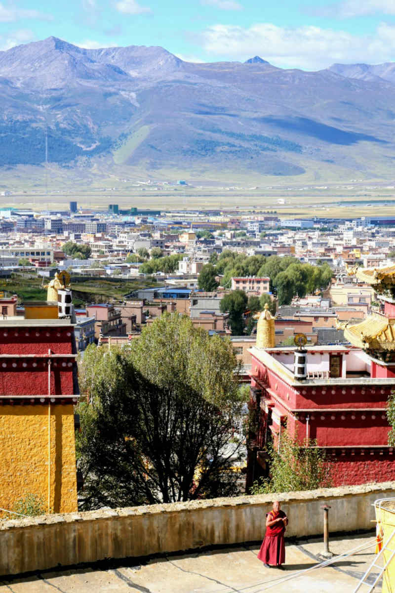 Wall Poster - City Rooftops in Tibet