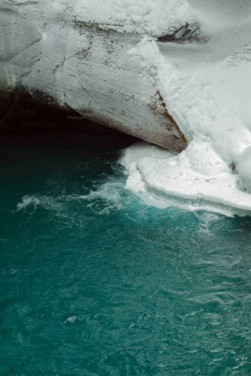 Wall Poster - Iceberg in Banff
